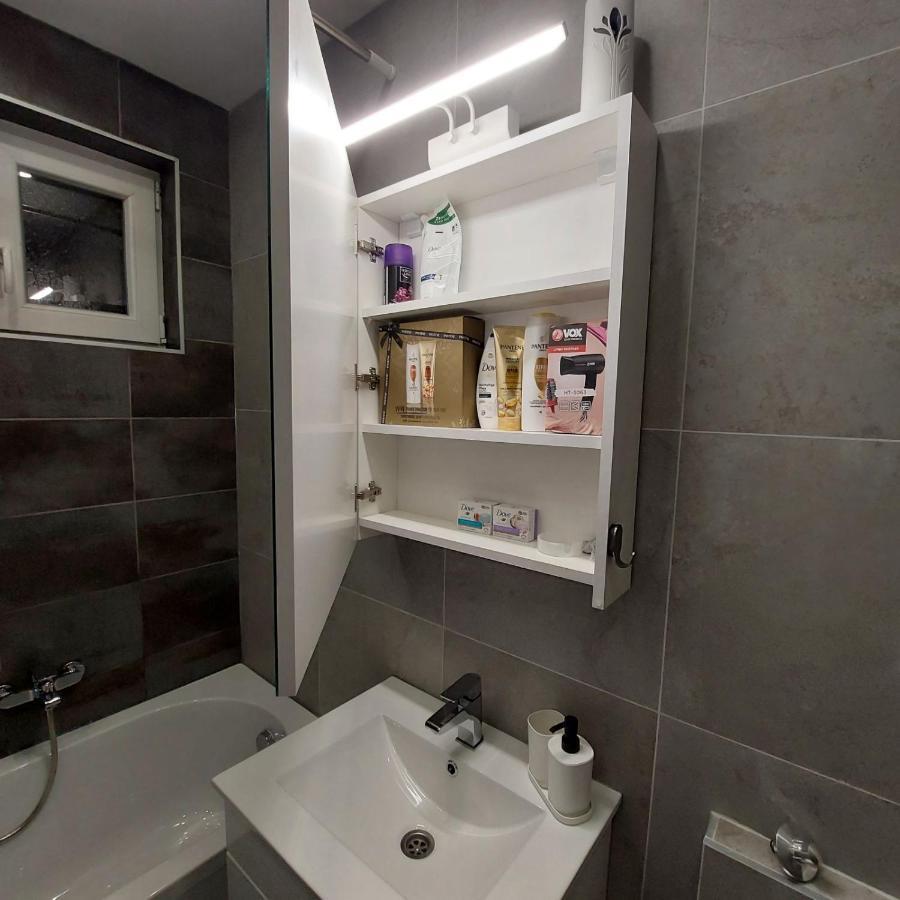 Apartman Lux Jelena Surcin Екстер'єр фото