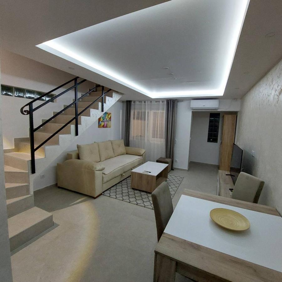 Apartman Lux Jelena Surcin Екстер'єр фото